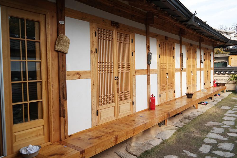 Yeonwoodang Guesthouse จอนจู ภายนอก รูปภาพ