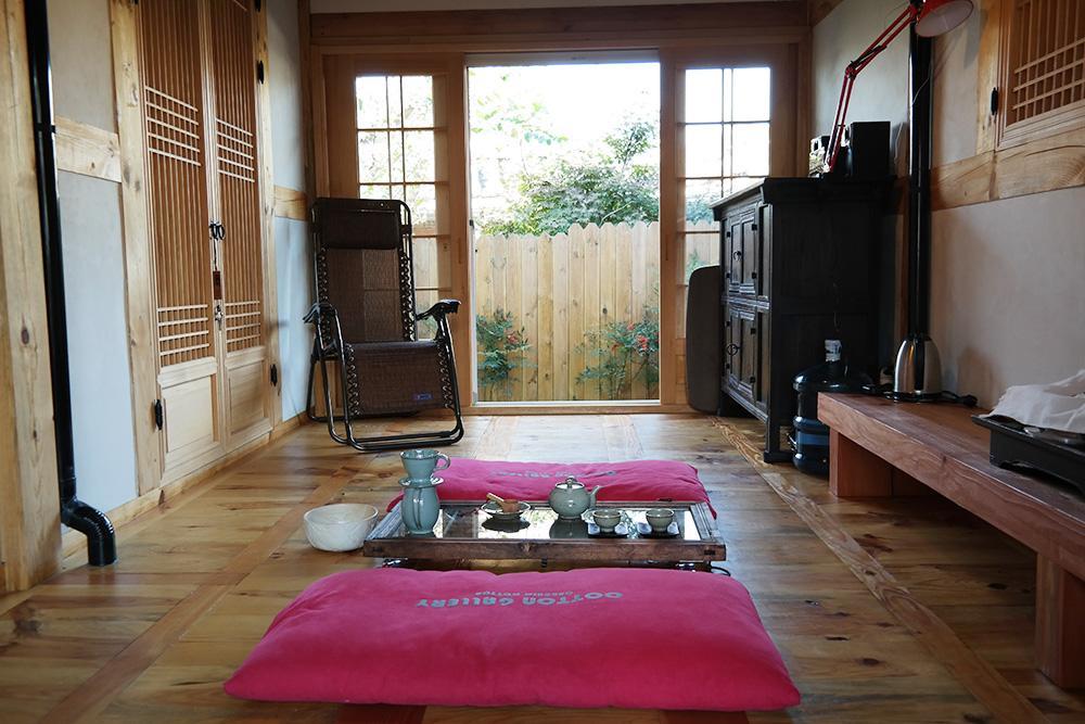 Yeonwoodang Guesthouse จอนจู ภายนอก รูปภาพ