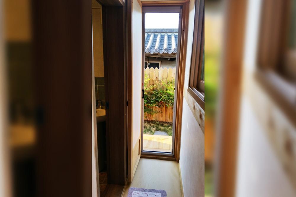Yeonwoodang Guesthouse จอนจู ภายนอก รูปภาพ