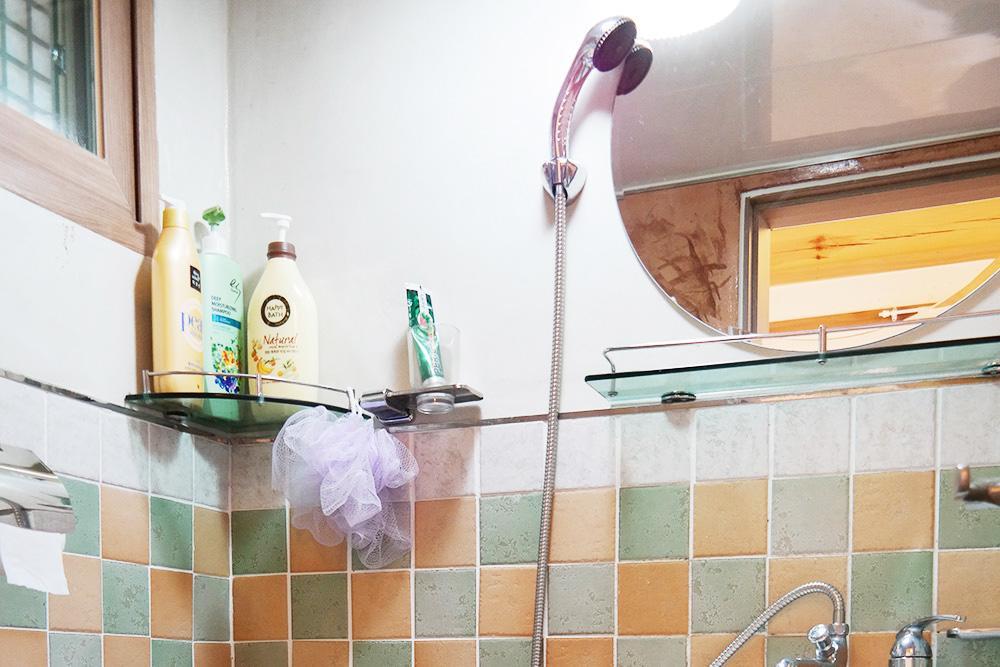Yeonwoodang Guesthouse จอนจู ภายนอก รูปภาพ